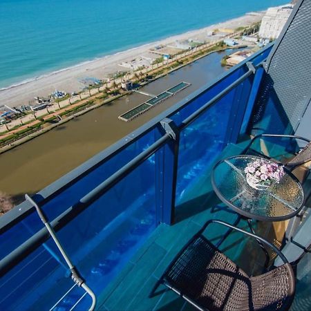Апартаменты Royal Sea Breeze Батуми Экстерьер фото